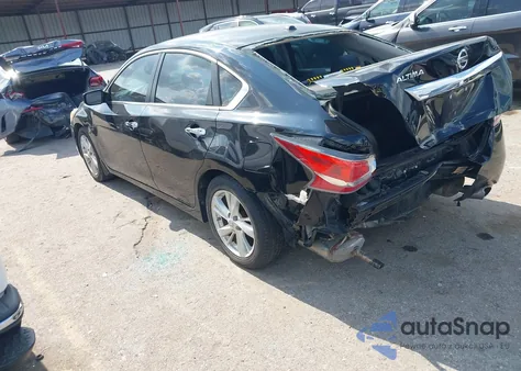 2015 Nissan Altima 2.5 S из США, поврежденный, VIN 1N4AL3AP1FN364891